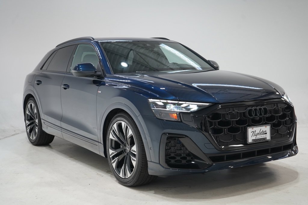 Used 2025 Audi Q8 Premium Plus AWD/4WD image 1