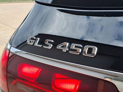 Used 2025 Mercedes-Benz GLS 450 4MATIC image 27