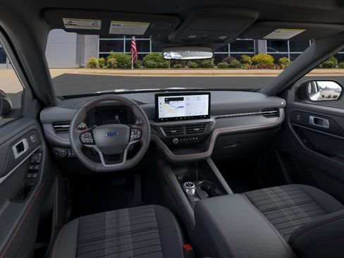 New 2026 Ford Explorer ST-Line w/ ST-Line Street Pack AWD/4WD image 9
