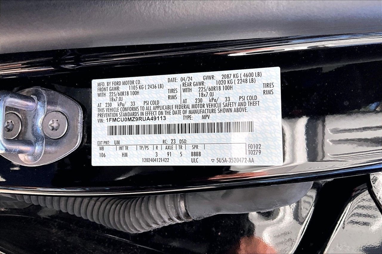 Used 2024 Ford Escape ST-Line w/ Equipment Group 301A FWD image 16