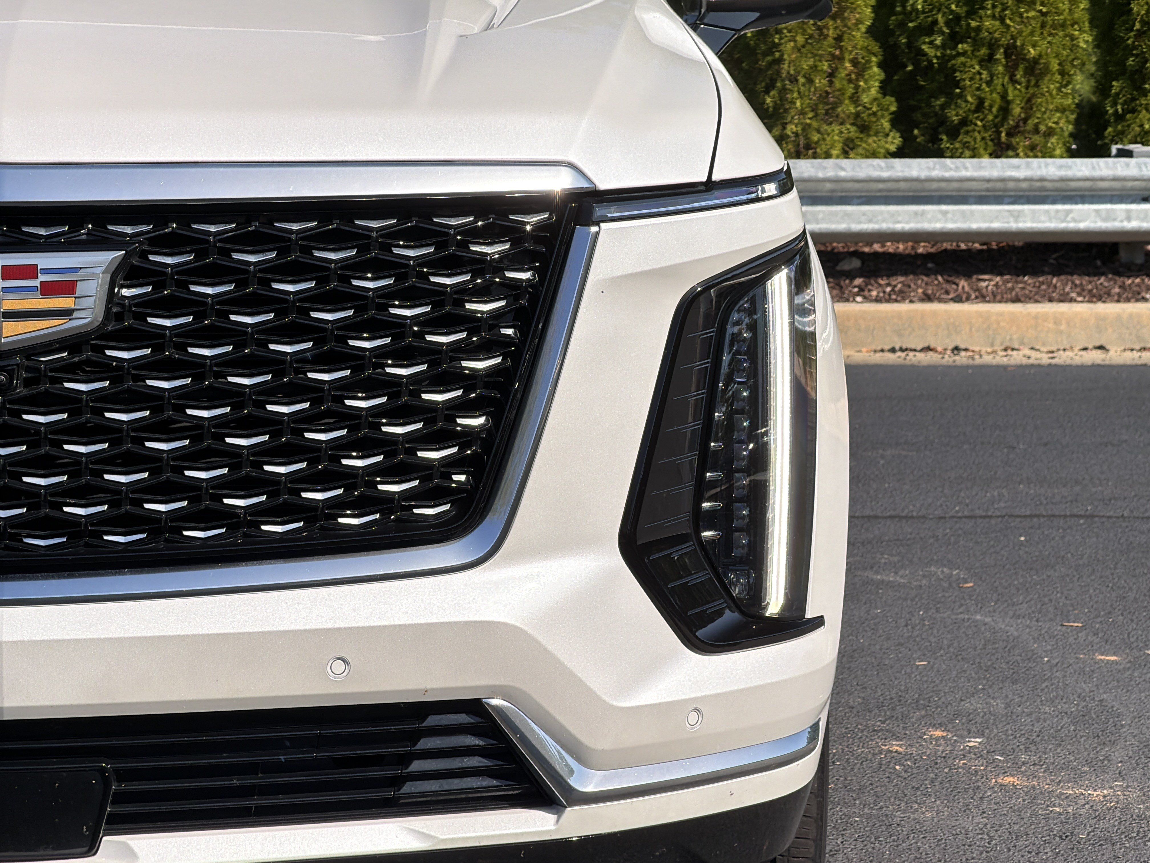 Used 2025 Cadillac Escalade Premium Luxury w/ Touring Package AWD/4WD image 21