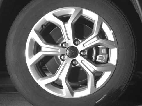 Used 2025 Jeep Compass Latitude AWD/4WD image 13