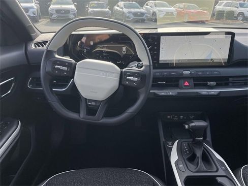 New 2025 Kia K4 GT-Line image 21