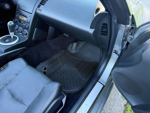 Used 2004 Nissan 350Z Touring RWD image 28