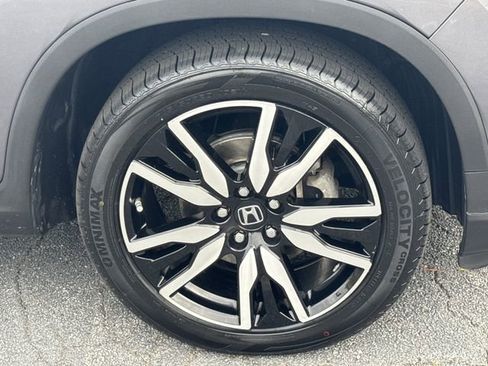 Used 2020 Honda Pilot Touring image 12