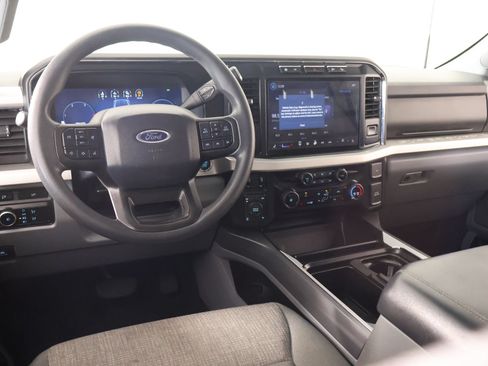 Used 2024 Ford F250 XLT w/ Black Appearance Package AWD/4WD image 2