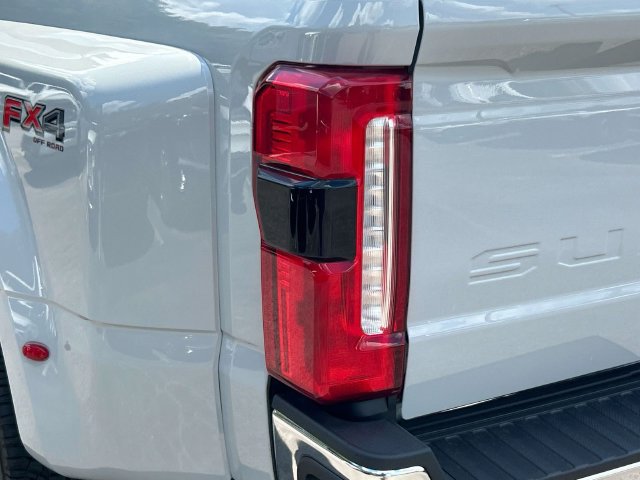 New 2026 Ford F350 Lariat w/ Lariat Ultimate Package AWD/4WD image 10