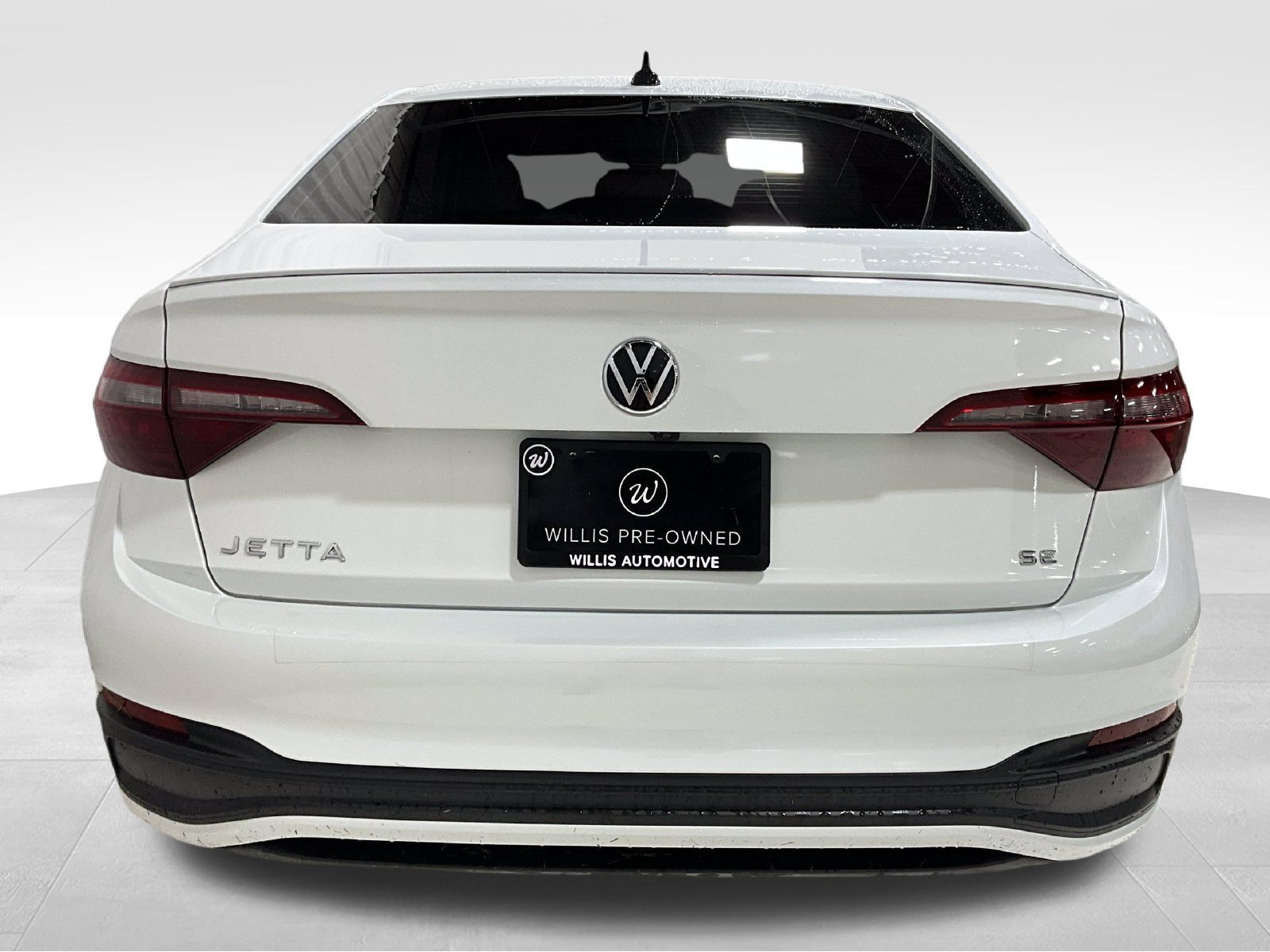 Used 2023 Volkswagen Jetta SE FWD image 6