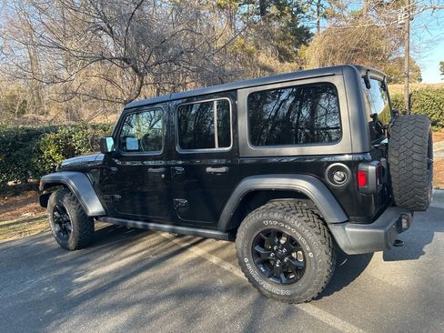 Used 2022 Jeep Wrangler Unlimited Sport image 31