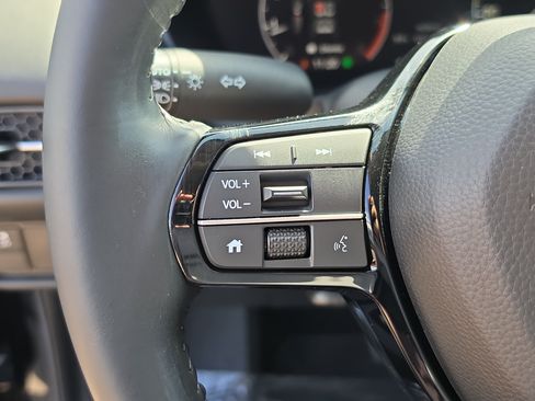 Used 2024 Honda HR-V EX-L image 30