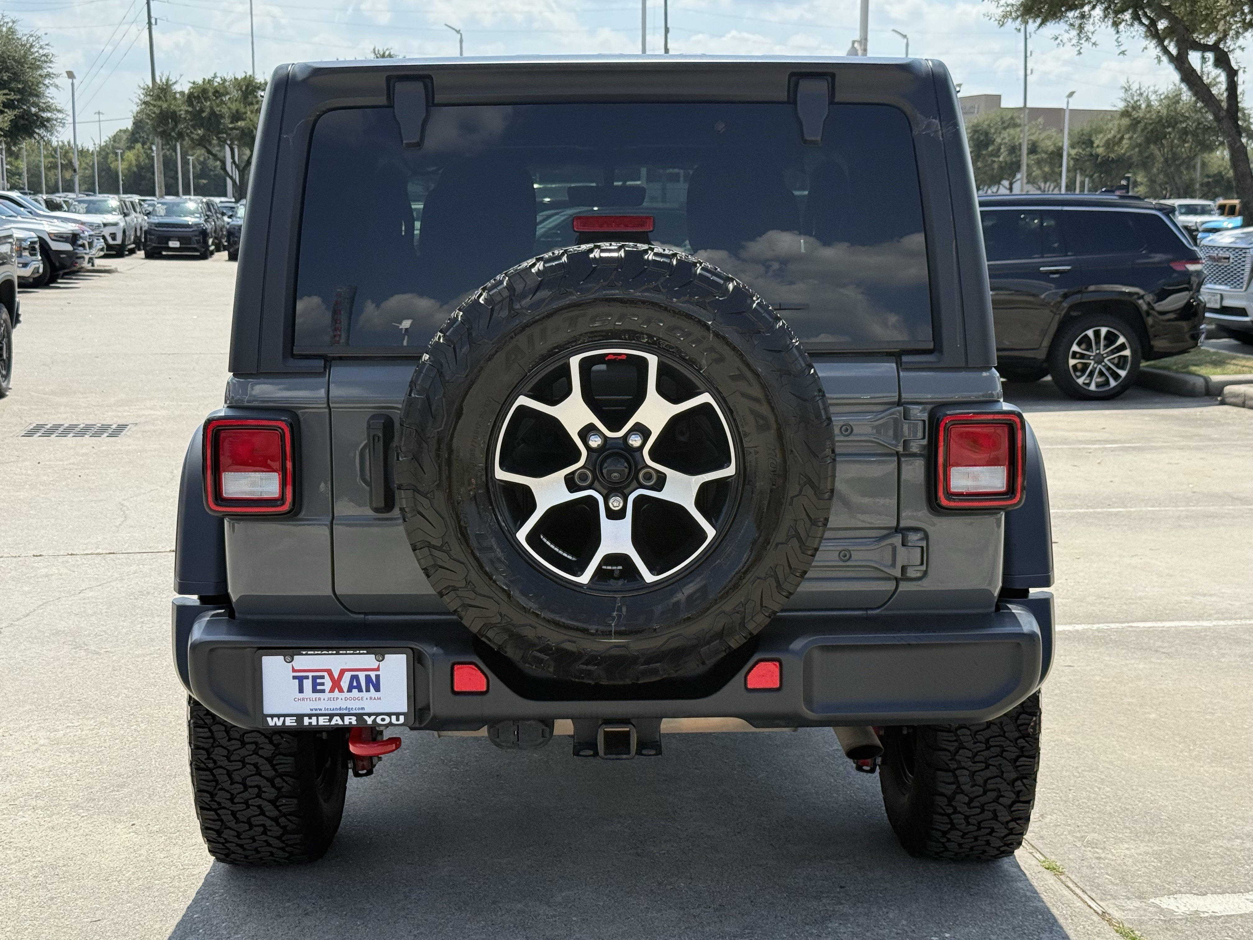 Used 2022 Jeep Wrangler Rubicon w/ Cold Weather Group AWD/4WD image 6