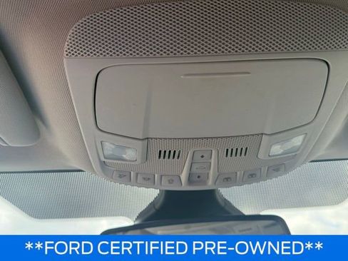 Certified 2021 Ford Edge Titanium image 12