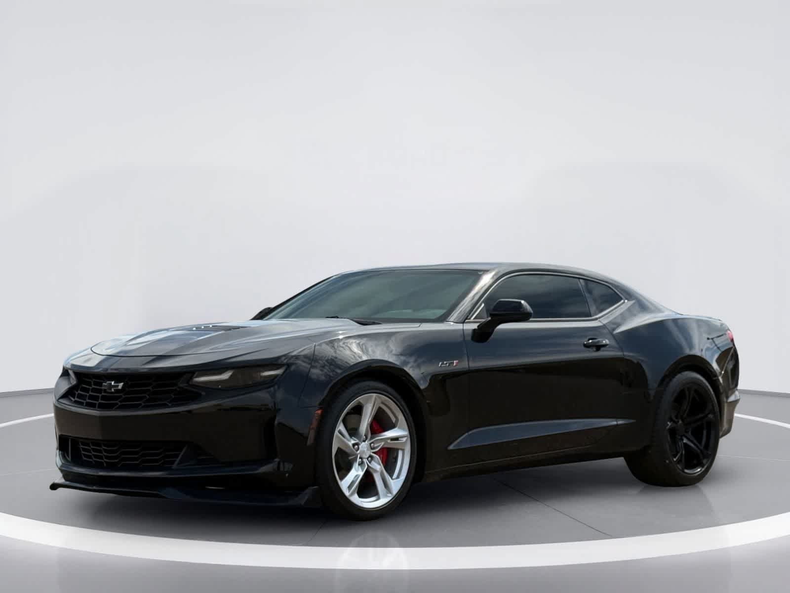 Used 2021 Chevrolet Camaro LT RWD image 2