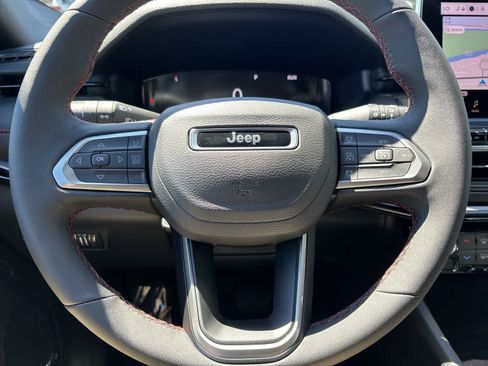 New 2026 Jeep Compass Trailhawk w/ Sun, Sound & Navigation Group AWD/4WD image 13