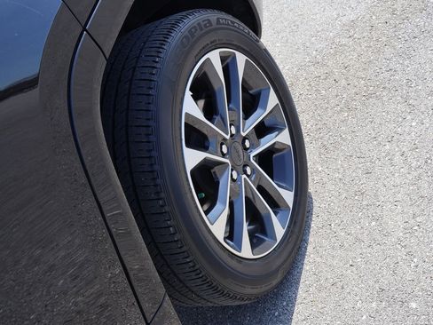 Used 2022 Jeep Grand Cherokee Overland w/ Luxury Tech Group IV image 42