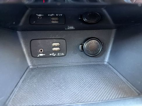 Used 2023 Subaru Forester Touring AWD/4WD image 35