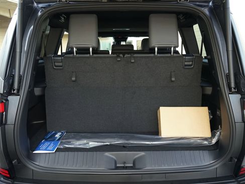 Used 2026 Lexus GX 550 w/ Cold Area Package image 29