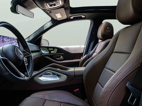 Used 2024 Mercedes-Benz GLE 350 4MATIC image 9