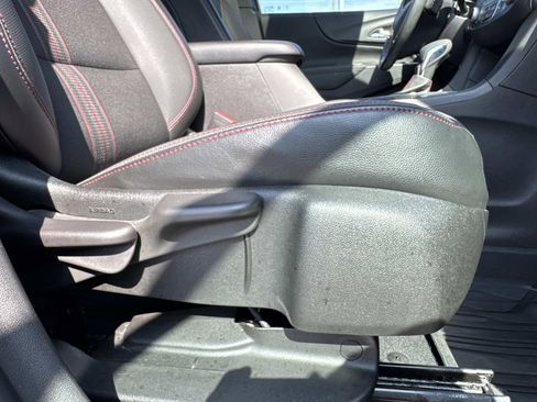 Used 2023 Chevrolet Equinox RS w/ LPO, Floor Liner Package image 13