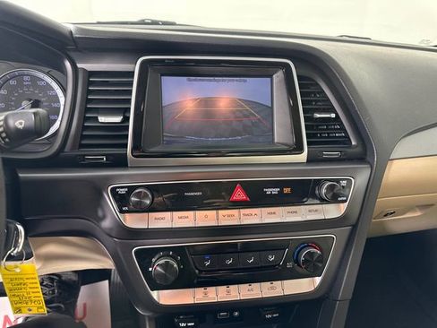 Used 2019 Hyundai Sonata SE image 30