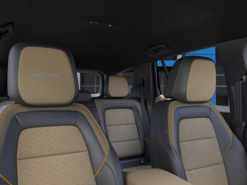 New 2025 Chevrolet Equinox ACTIV image 24