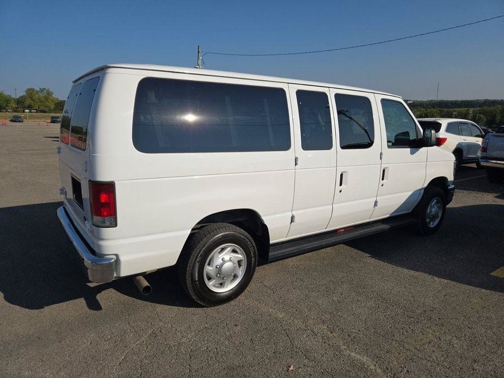 Used 2008 Ford E-350 and Econoline 350 XLT RWD image 7