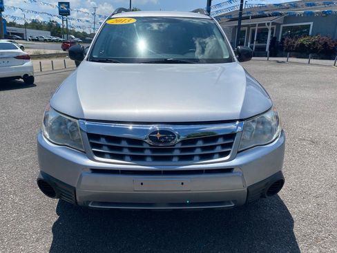 Used 2013 Subaru Forester 2.5X w/ Popular Pkg 1 AWD/4WD image 2