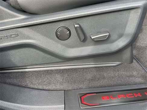 New 2025 Ford F150 Lariat w/ Equipment Group 501A Mid image 32