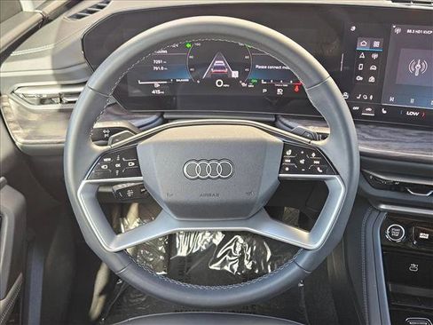 Used 2025 Audi Q5 Premium w/ Convenience Package AWD/4WD image 14