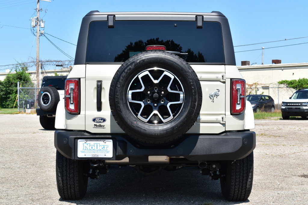New 2026 Ford Bronco Outer Banks AWD/4WD image 9