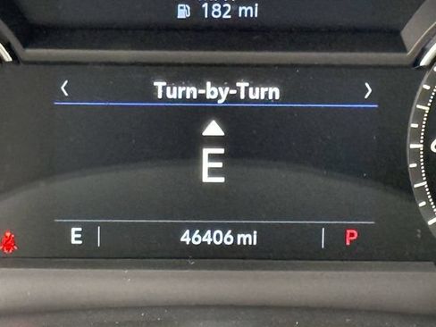 Used 2024 Cadillac XT6 Luxury FWD image 13