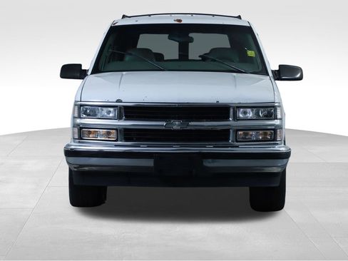 Used 1999 Chevrolet Suburban 2WD w/ Preferred Equipment Group 3 image 7