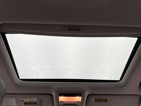 Used 2013 Lexus LX 570 4WD image 20