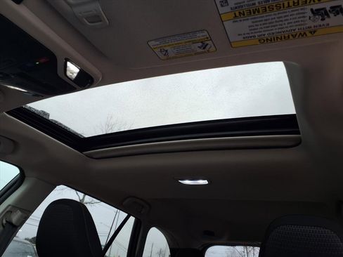 Used 2023 Subaru Outback Premium image 16