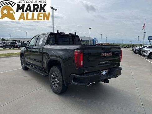 Used 2024 GMC Sierra 1500 AT4 w/ Technology Package image 4