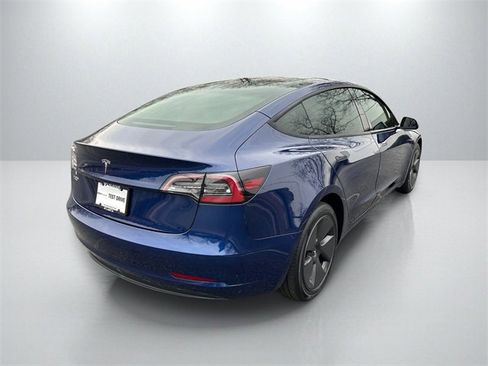 Used 2023 Tesla Model 3 Standard Range image 7