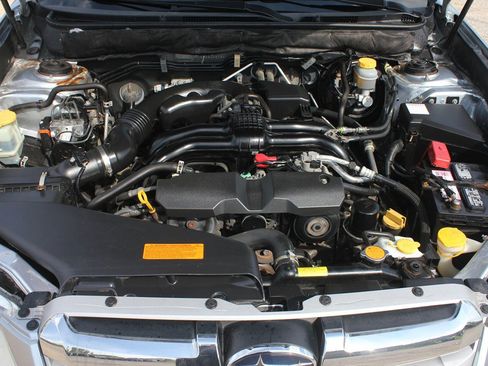 Used 2013 Subaru Outback 2.5i Limited AWD/4WD image 49