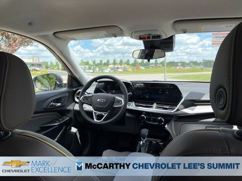New 2026 Chevrolet Trax ACTIV FWD image 35