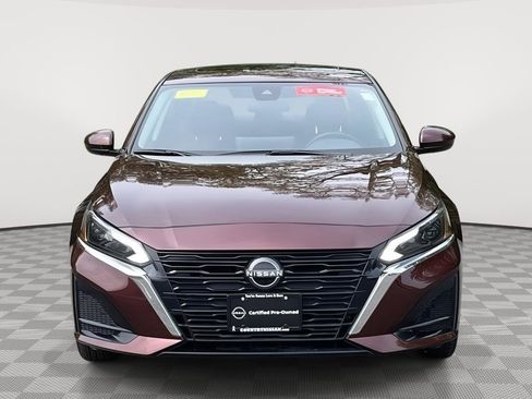 Used 2024 Nissan Altima 2.5 SV w/ SV Premium Package AWD/4WD image 2