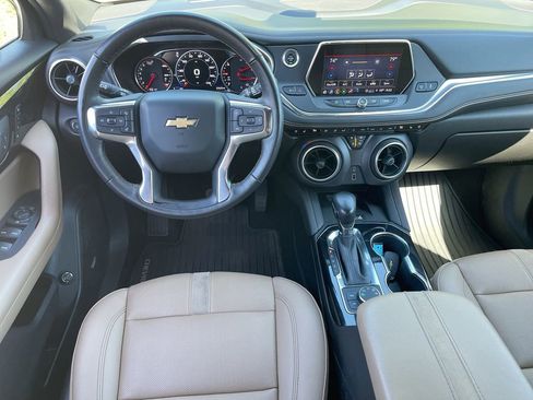 Used 2022 Chevrolet Blazer Premier w/ Enhanced Convenience Package AWD/4WD image 10