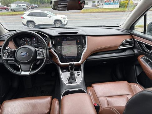 Used 2020 Subaru Outback Touring XT AWD/4WD image 6