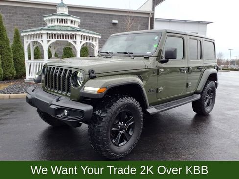 Used 2021 Jeep Wrangler Unlimited Sahara AWD/4WD image 2