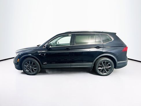Used 2023 Volkswagen Tiguan SE FWD image 4