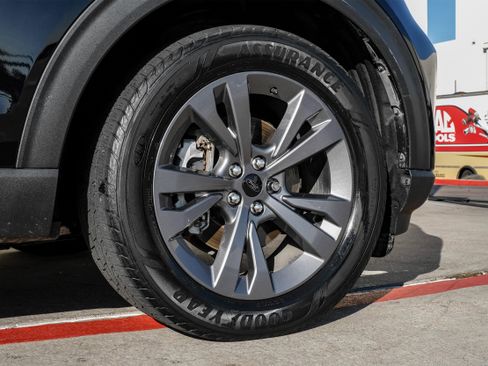 Used 2021 Ford Explorer XLT w/ Equipment Group 202A image 48