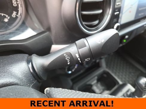 Used 2021 Toyota Tacoma TRD Off-Road image 57
