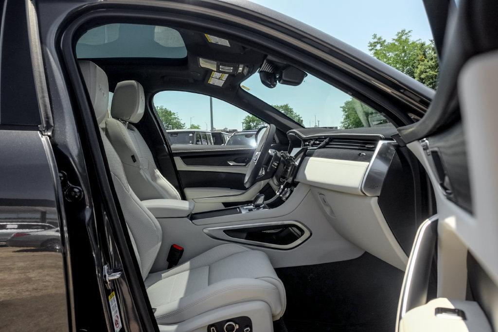 New 2026 Jaguar F-PACE R-Dynamic S AWD/4WD image 21