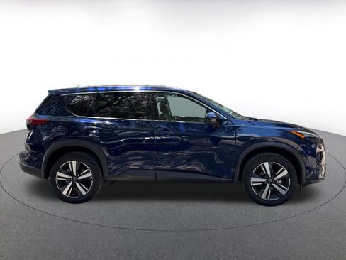 Used 2026 Nissan Rogue SL AWD/4WD image 14