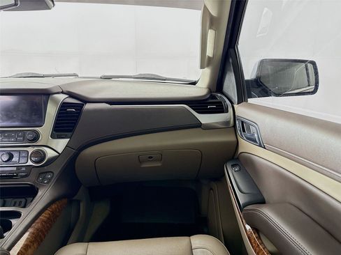 Used 2017 Chevrolet Tahoe Premier AWD/4WD image 25