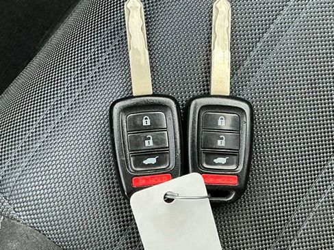 Used 2018 Honda CR-V LX image 16