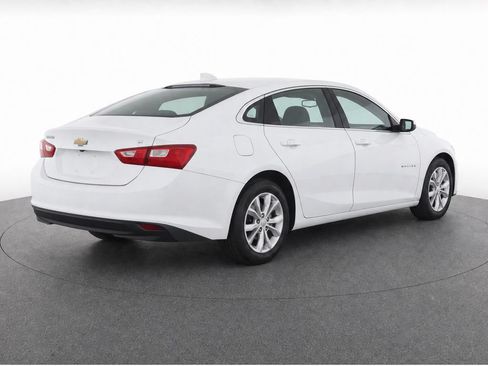 Used 2023 Chevrolet Malibu LT FWD image 4
